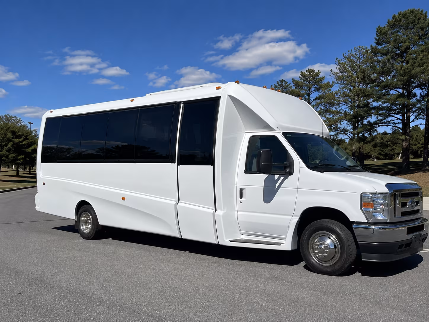 18 Passenger Party Bus Exterior