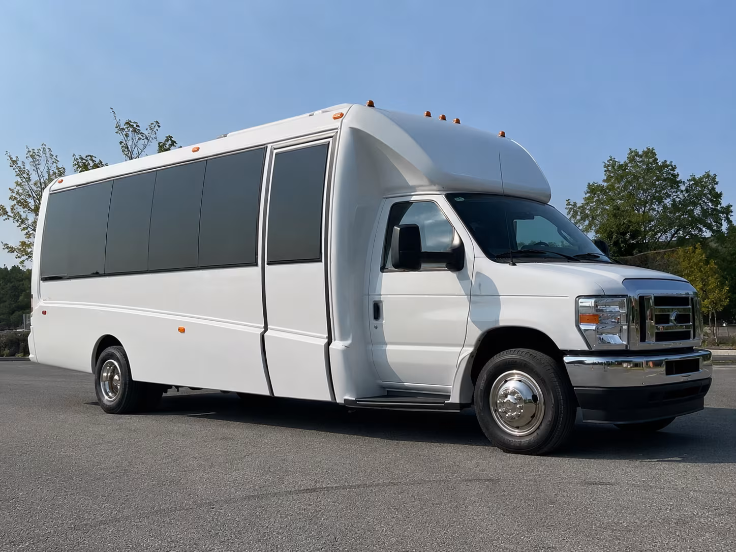 Oakland Homecoming & Prom Party Bus Rentals