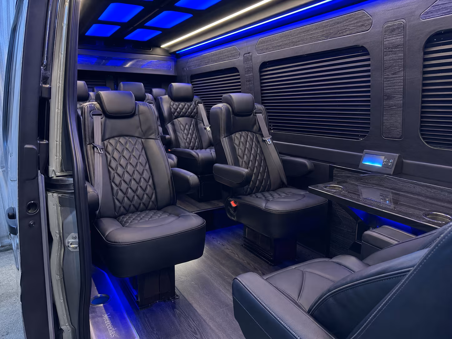 Oakland School Event & Field Trip Transportation