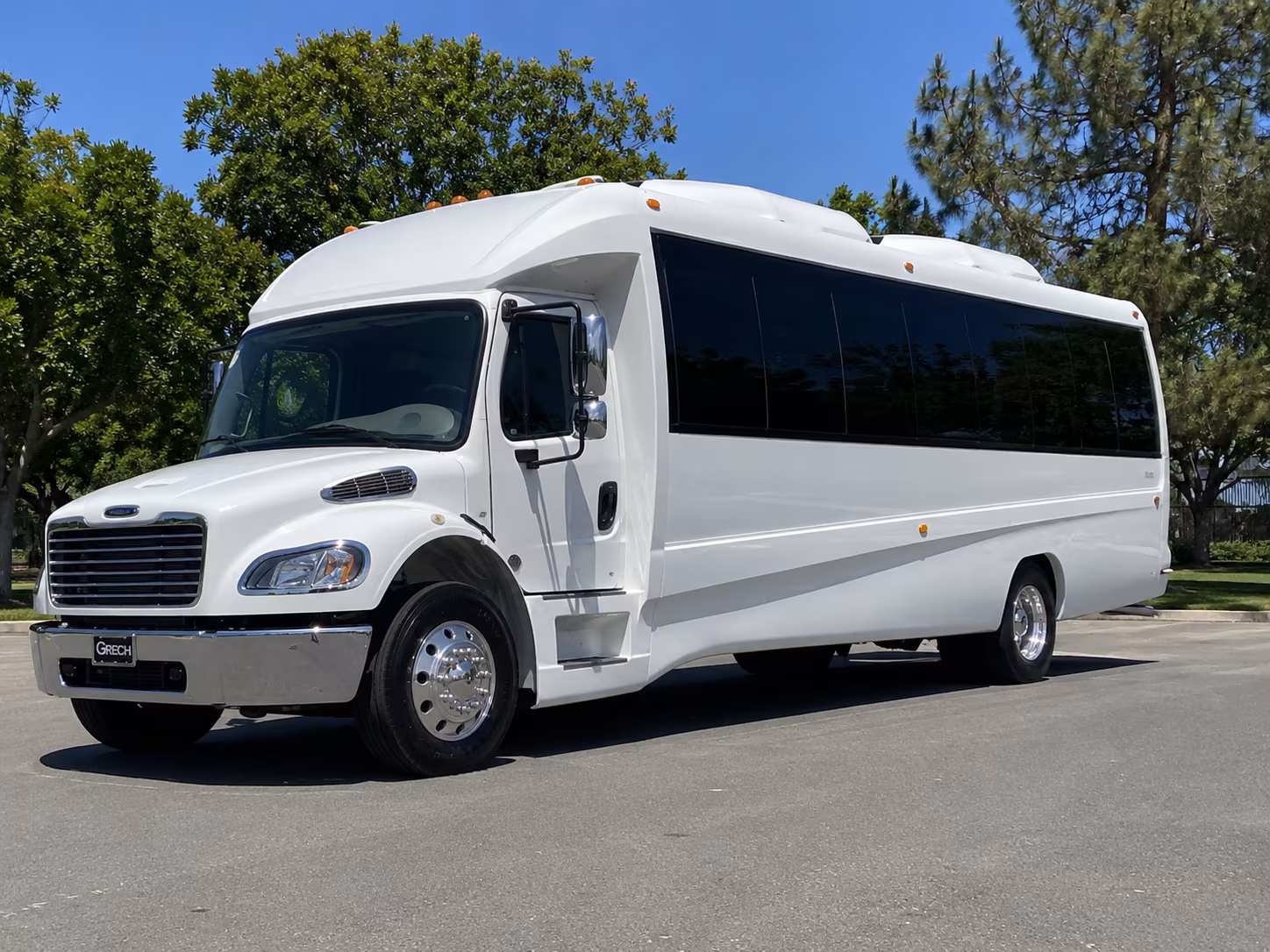 San Mateo Birthday, Sweet 16, & Quinceañera Transportation group transportation
